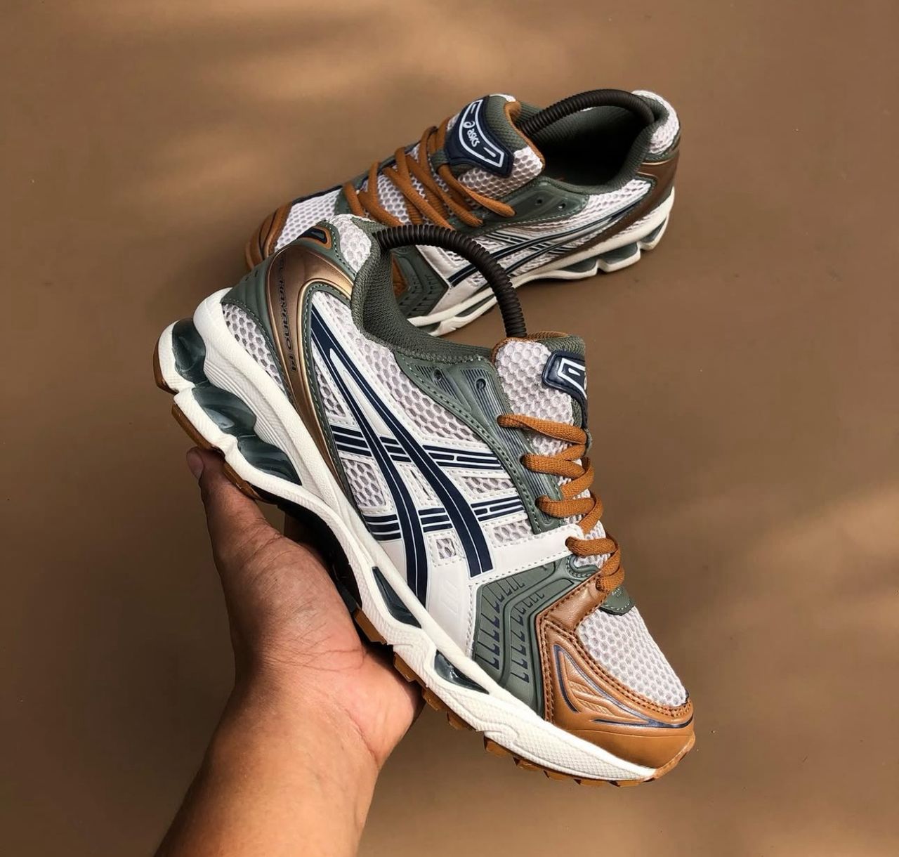 ASICS Gel Kayano