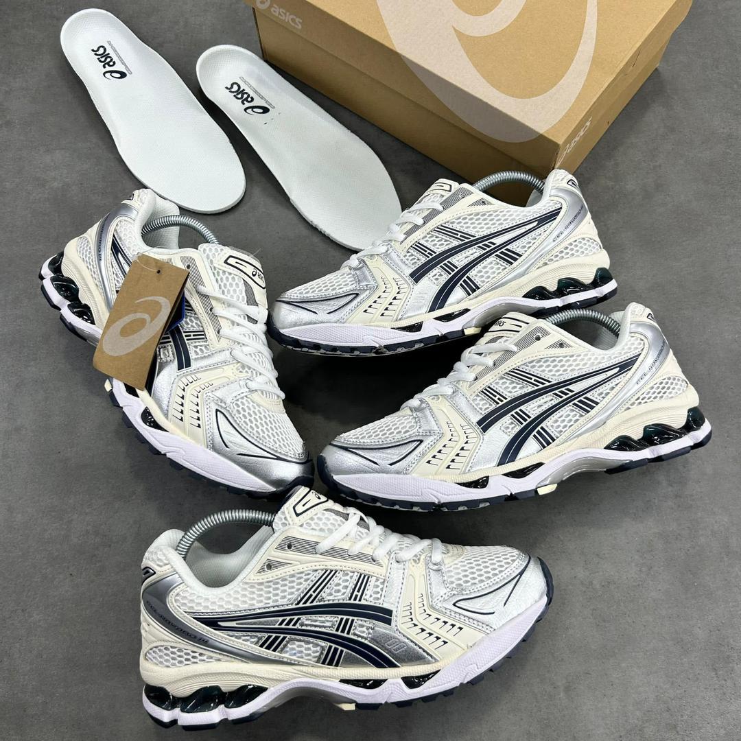 ASICS kayano 14  
